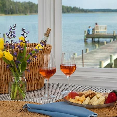 Inn At Warner Hall Gloucester Екстер'єр фото