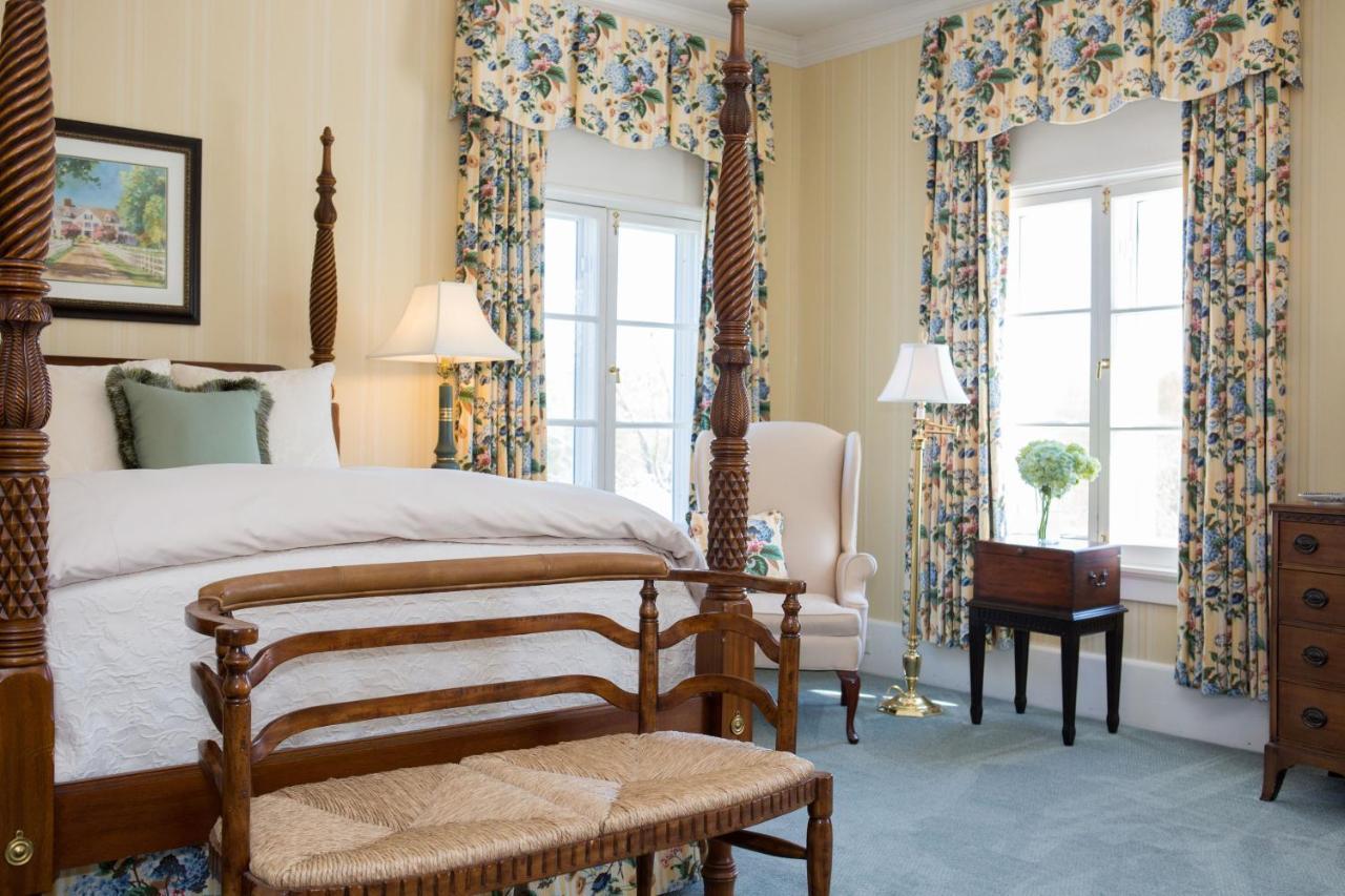 Inn At Warner Hall Gloucester Екстер'єр фото
