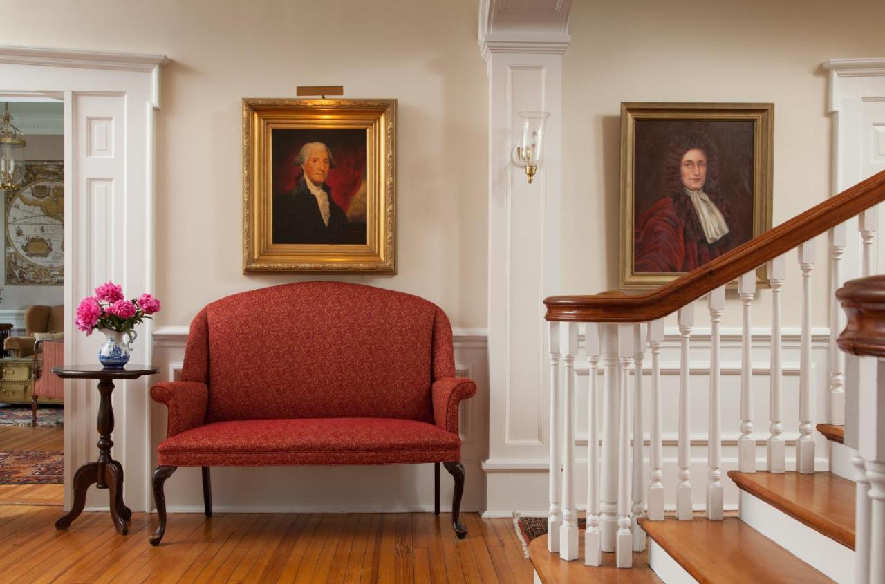 Inn At Warner Hall Gloucester Екстер'єр фото