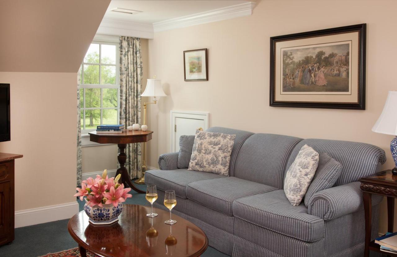 Inn At Warner Hall Gloucester Екстер'єр фото