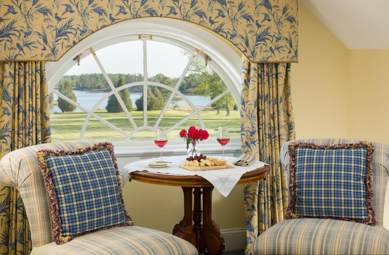 Inn At Warner Hall Gloucester Екстер'єр фото